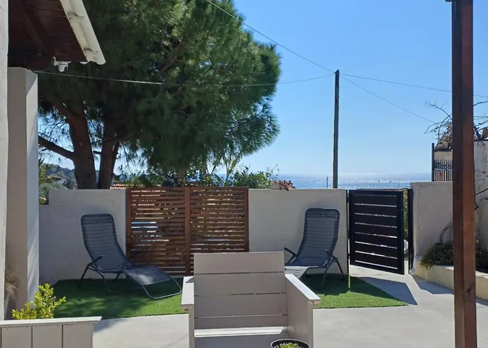 Abelaki Holiday Home